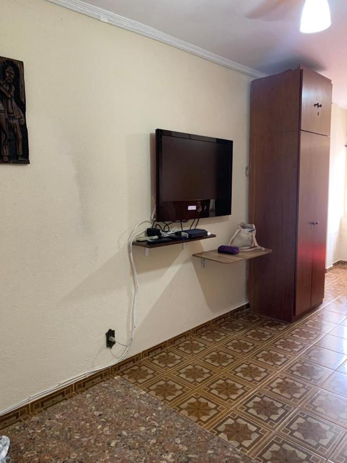 Kitnet Uma Quadra Da Praia - Aviacao - Ar Condicionado - Internet - Tv Plana Praia Grande  Luaran gambar